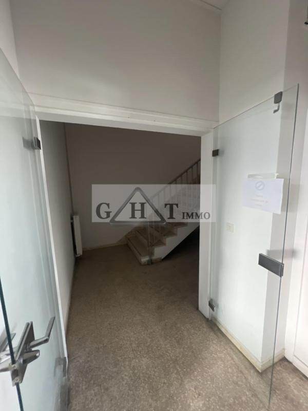 Entrepôt - 1 502 m²