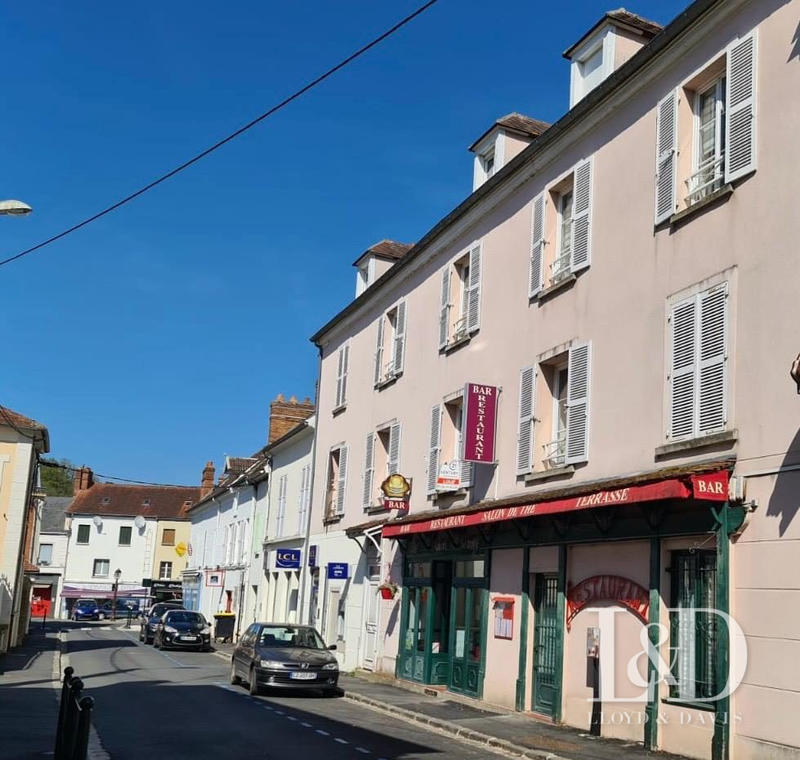 Appartement - 85 m² - 3 pièces