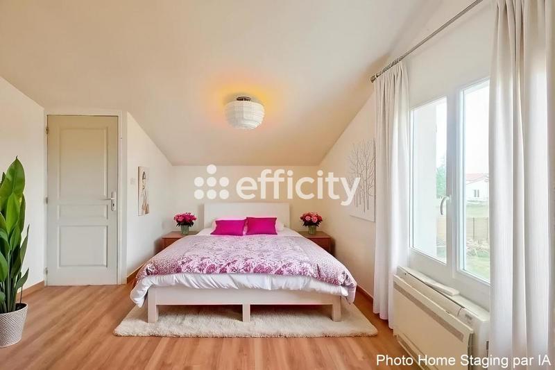 Maison - 90 m² - 5 pièces