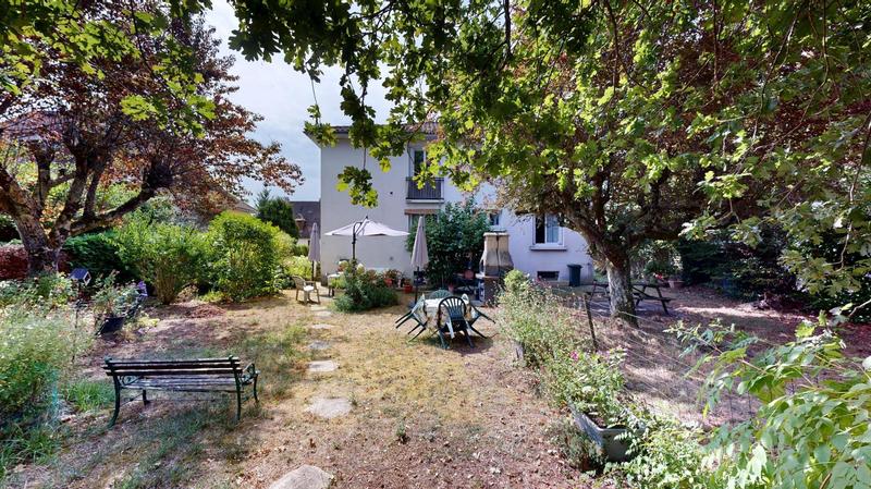 Maison - 160 m² - 8 pièces