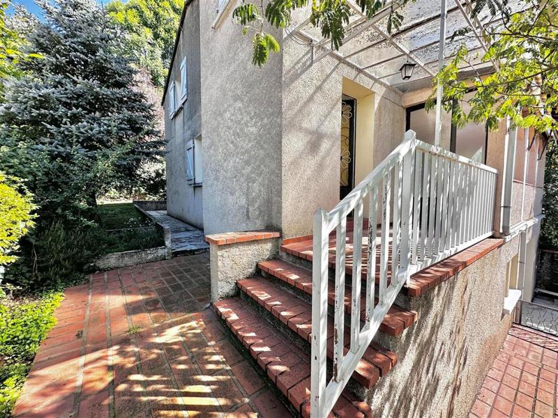 Maison - 128 m² - 7 pièces