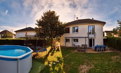 Maison - 143 m² - 7 pièces