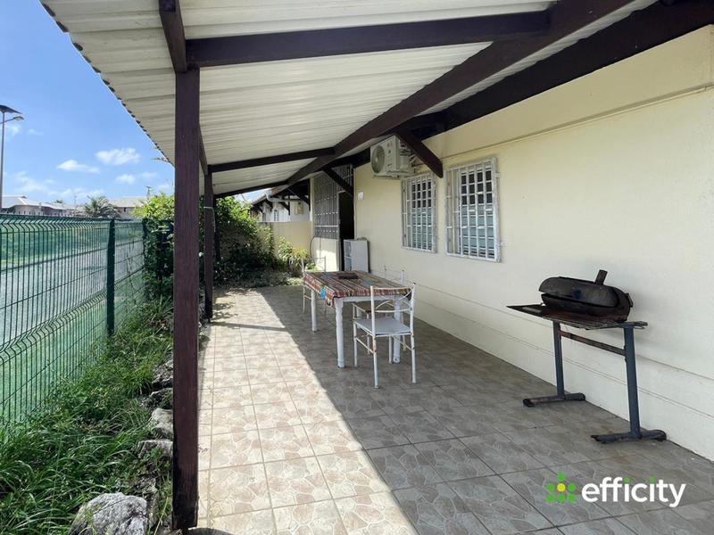 Maison - 137 m² - 6 pièces