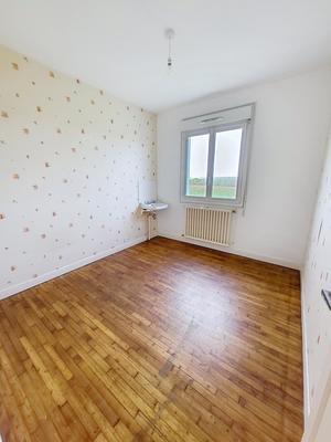 Maison - 88 m² - 6 pièces