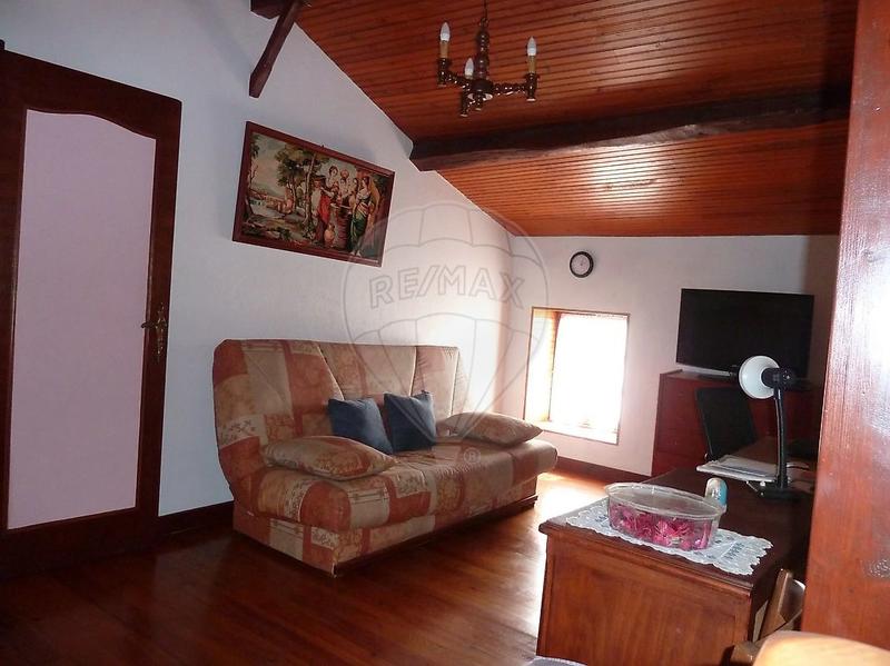 Maison en pierre - 102 m² - 6 pièces