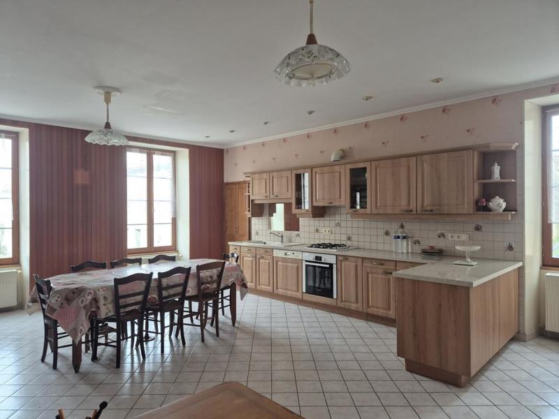 Propriété - 376 m² - 12 pièces