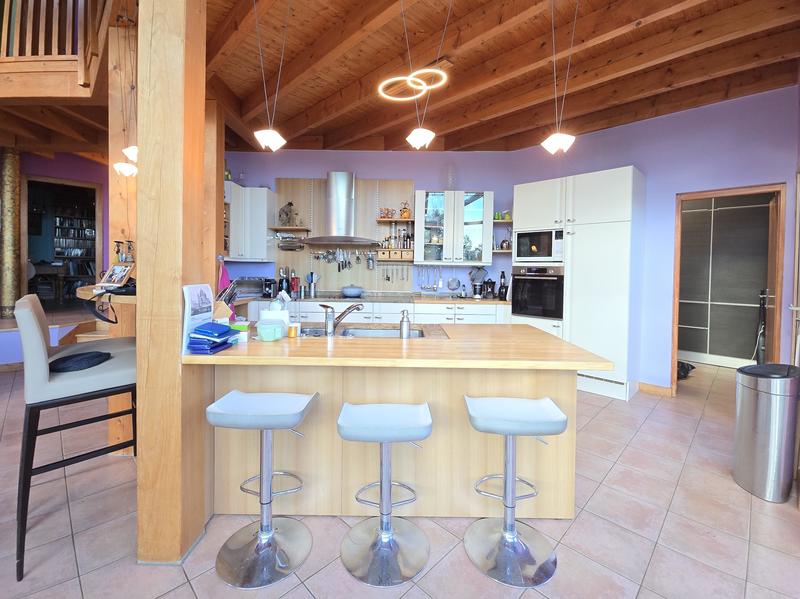 Villa - 230 m² - 6 pièces