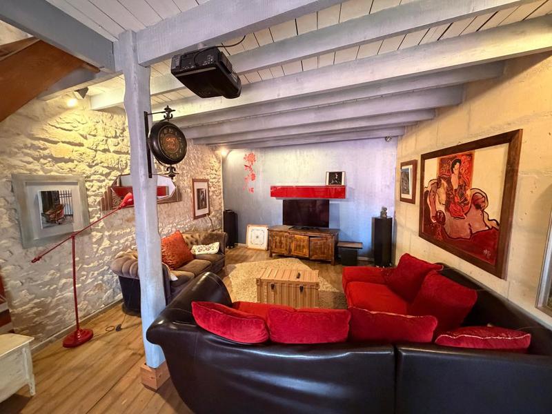 Maison - 220 m² - 6 pièces