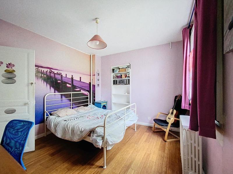 Maison - 247 m² - 7 pièces