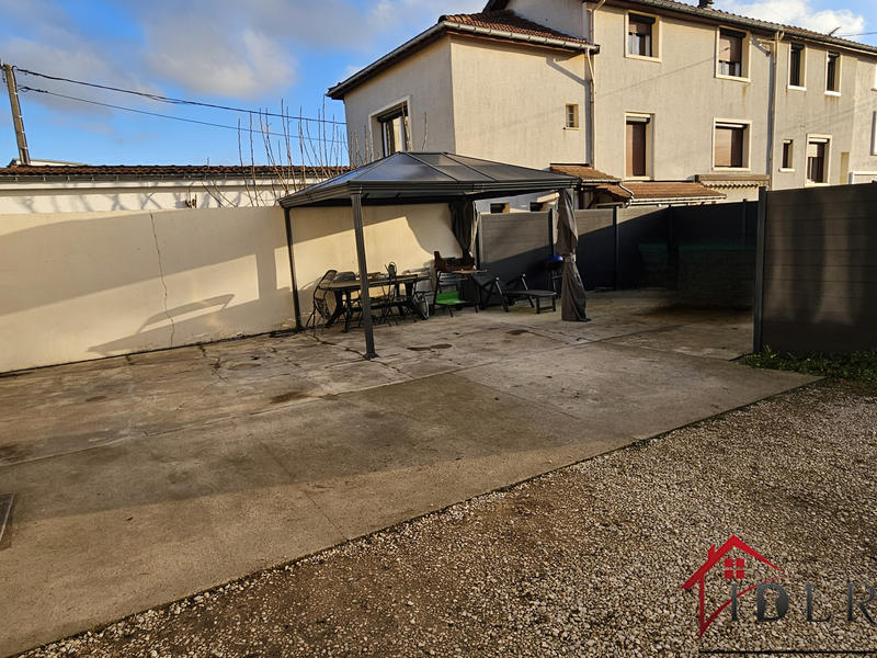 Maison - 94 m² - 4 pièces