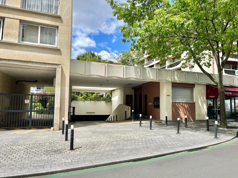 Parking / Garage - 13 m²