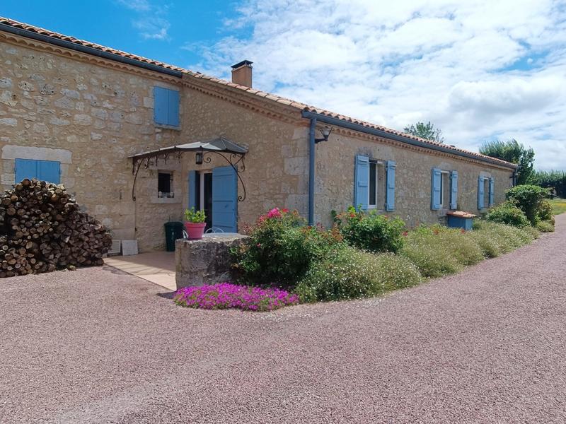 Maison - 350 m² - 8 pièces
