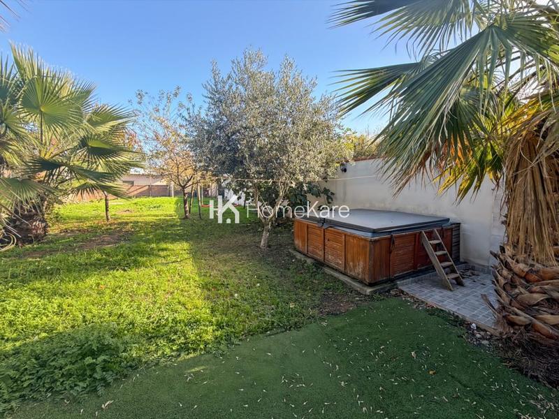 Maison - 202 m² - 8 pièces