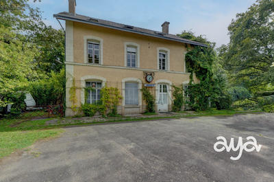 Maison ancienne - 273 m² - 12 pièces