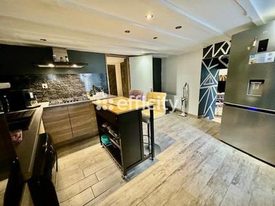 Maison - 115 m² - 6 pièces