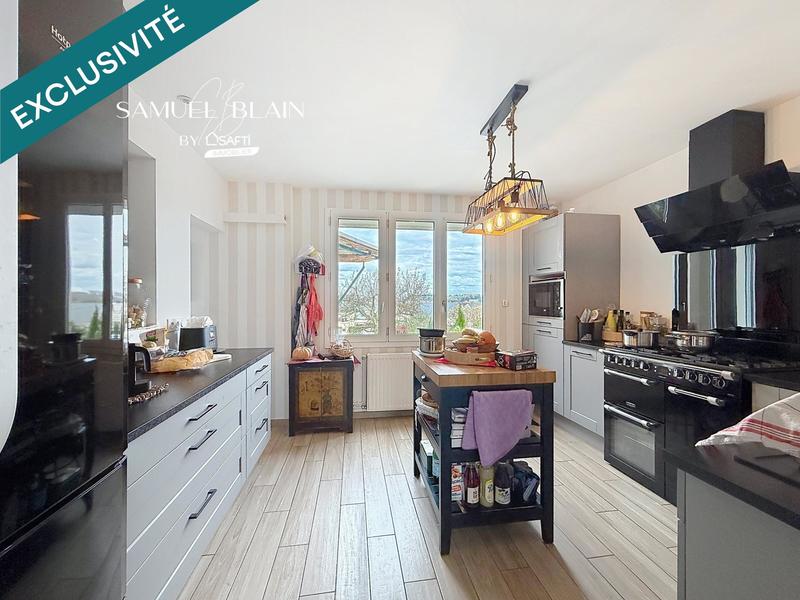 Maison - 386 m² - 10 pièces