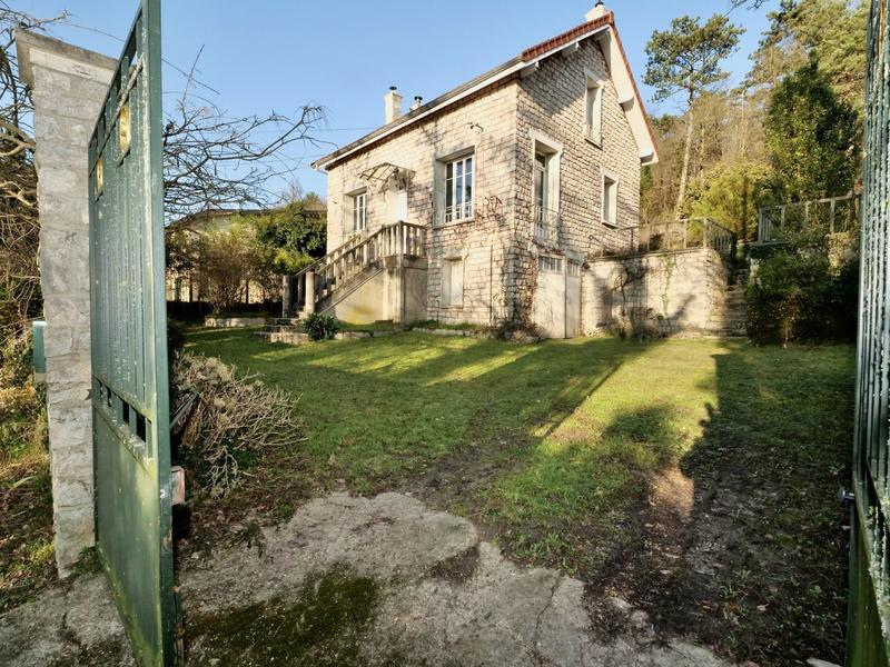 Maison - 105 m² - 4 pièces