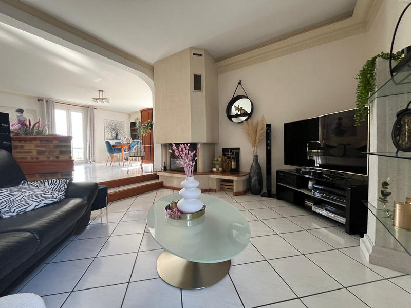 Maison - 162 m² - 6 pièces