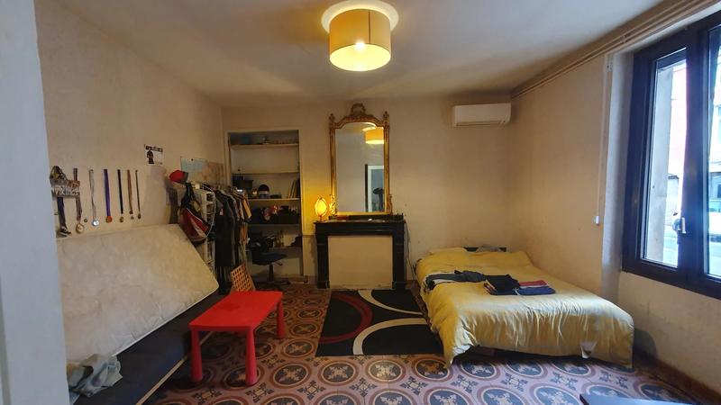 Maison - 250 m² - 8 pièces