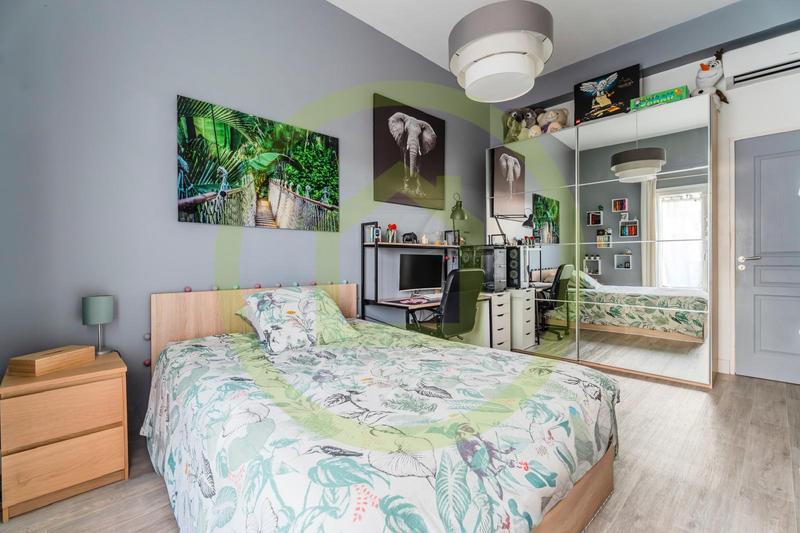 Appartement - 120 m² - 5 pièces