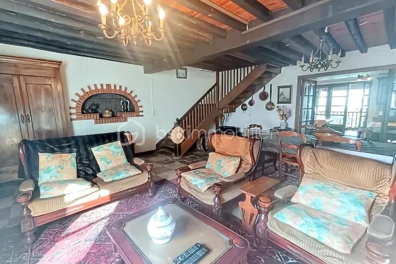 Maison de village - 150 m² - 8 pièces