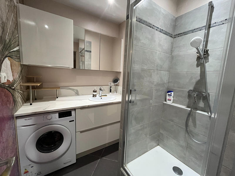 Appartement - 98 m² - 4 pièces