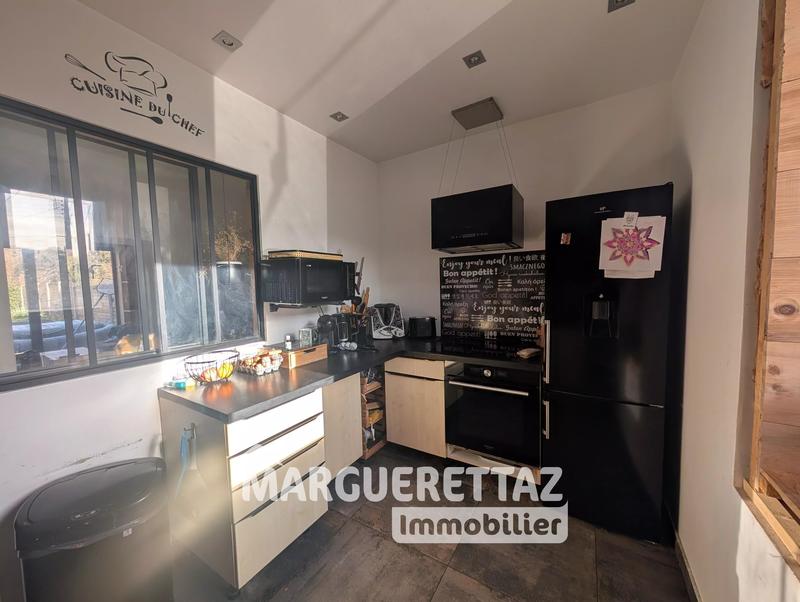 Maison jumelée - 90 m² - 4 pièces