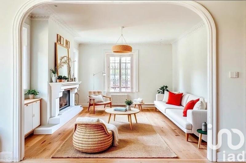 Maison - 214 m² - 10 pièces