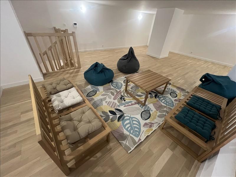 Appartement - 98 m² - 2 pièces