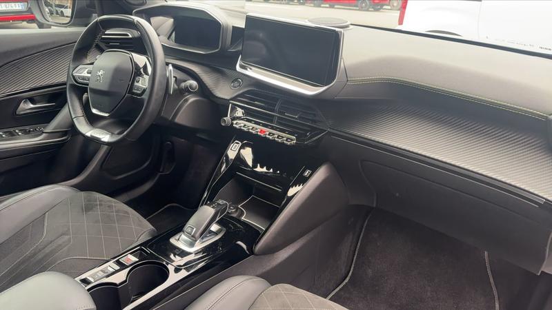 Peugeot 2008 1.2 PureTech 155 Eat8 Gt