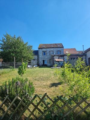 Maison - 137 m² - 6 pièces