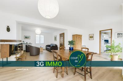 Maison traditionnelle - 140 m² - 6 pièces