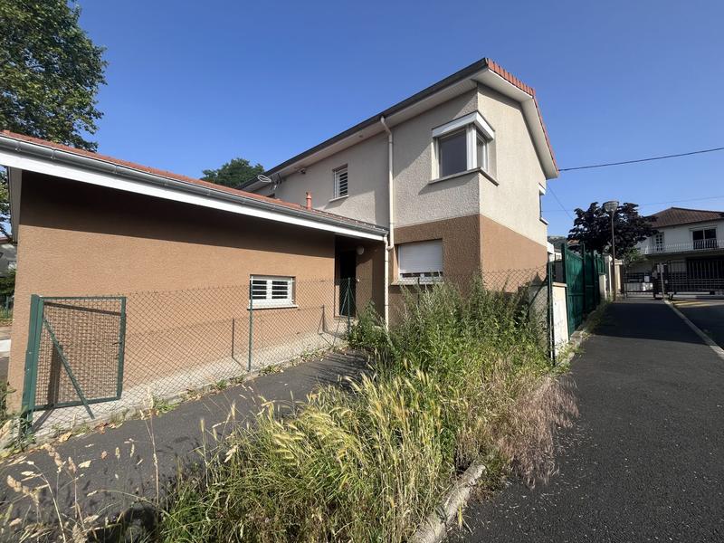 Maison - 93 m² - 4 pièces