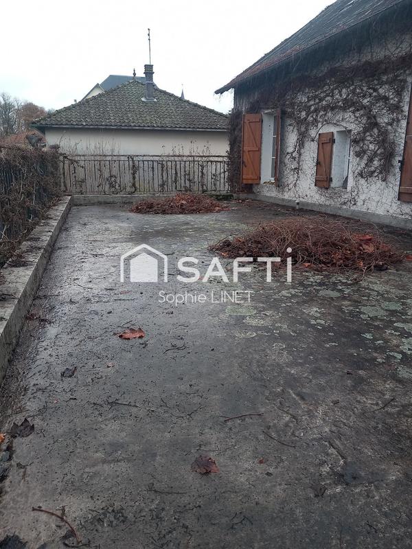 Maison - 232 m² - 11 pièces