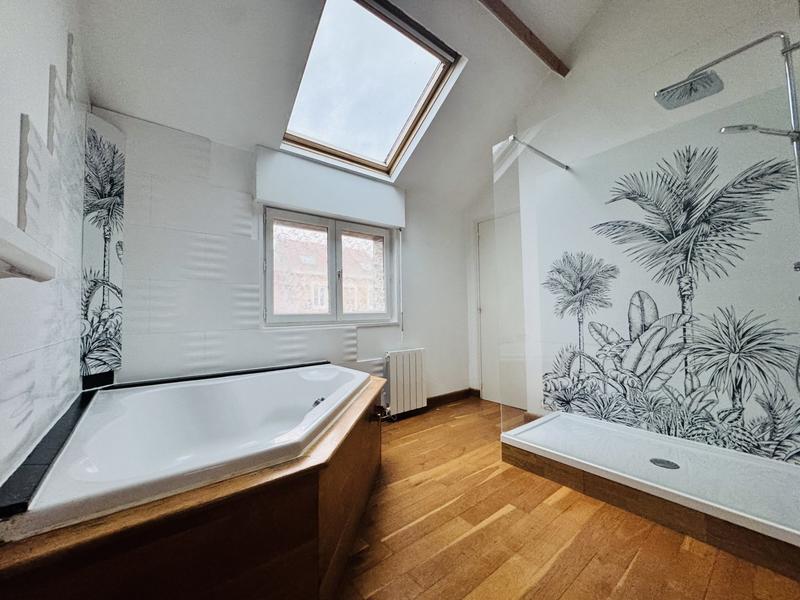 Duplex - 92 m² - 4 pièces