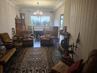 Maison - 197 m² - 7 pièces