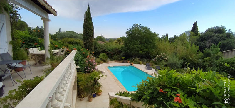 Villa - 220 m² - 8 pièces