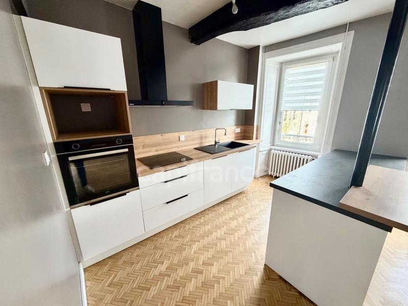Immeuble - 184 m² - 9 pièces