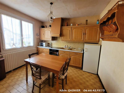 Maison - 99 m² - 4 pièces