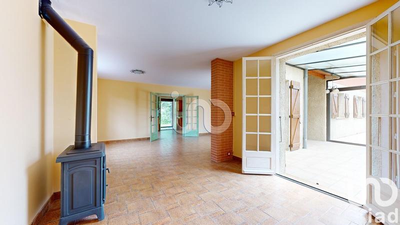 Maison - 233 m² - 7 pièces