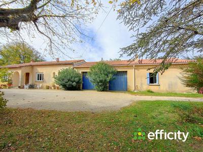 Maison - 240 m² - 5 pièces