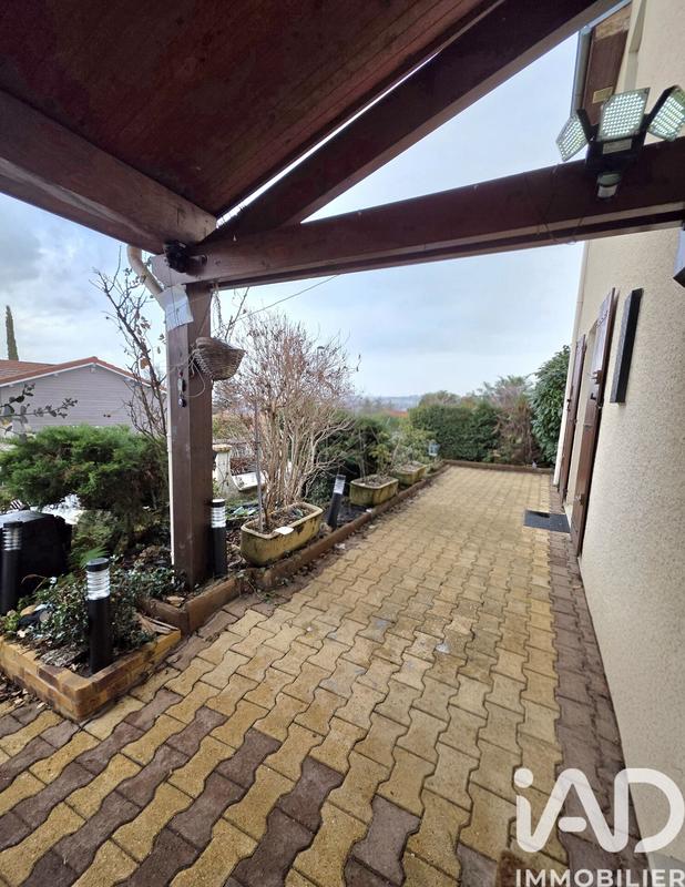 Maison - 90 m² - 5 pièces