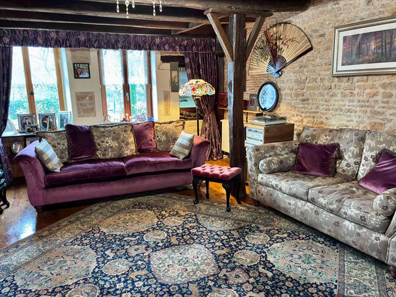 Maison - 360 m² - 13 pièces