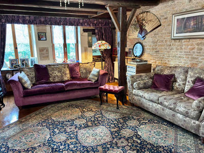 Maison - 360 m² - 13 pièces