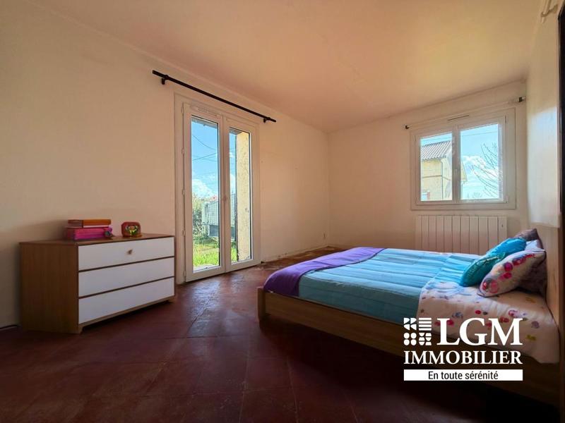 Maison - 242 m² - 5 pièces