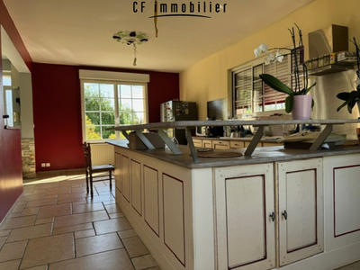Maison - 200 m² - 7 pièces