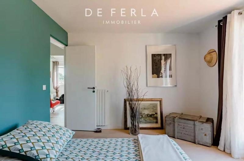 Villa - 162 m² - 6 pièces