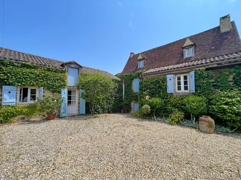 Maison - 287 m² - 7 pièces