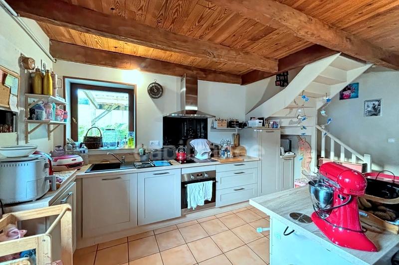 Maison en pierre - 110 m² - 5 pièces