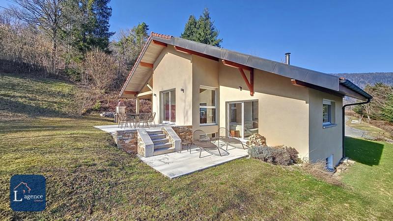 Maison - 262 m² - 8 pièces